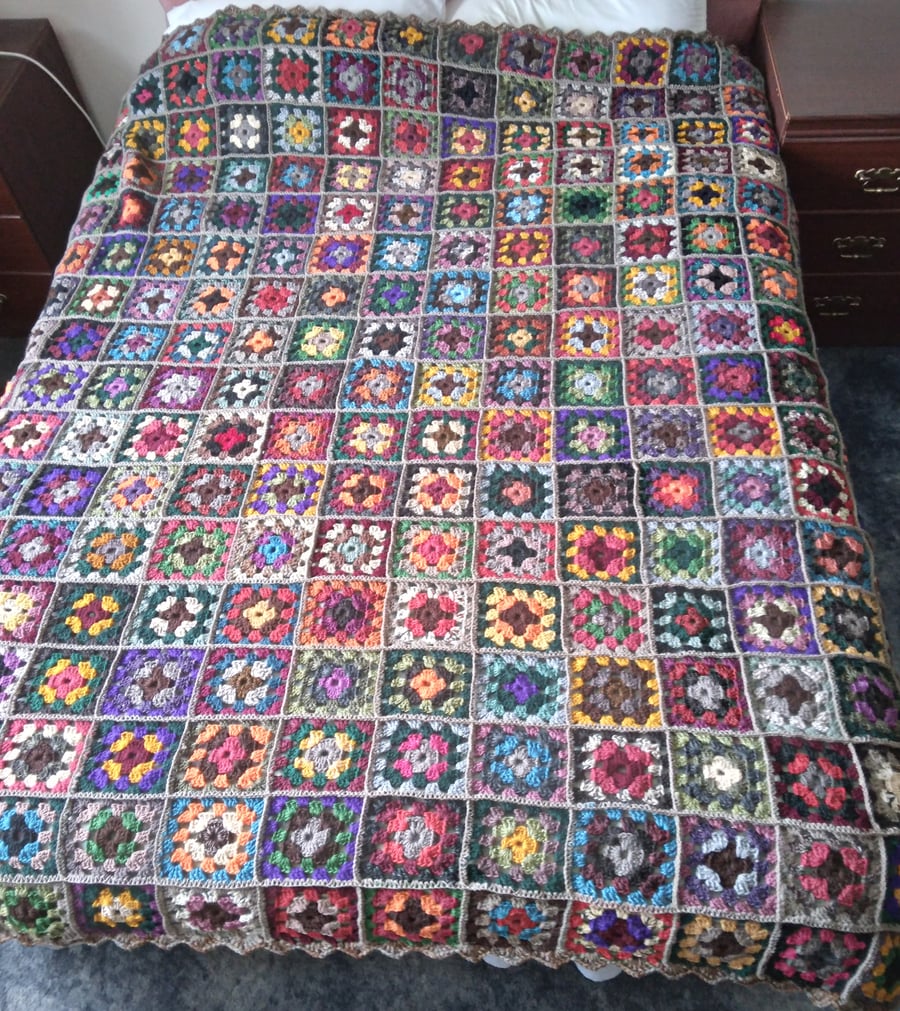 Crochet Granny Squares Blanket, King Size, Autumn colours