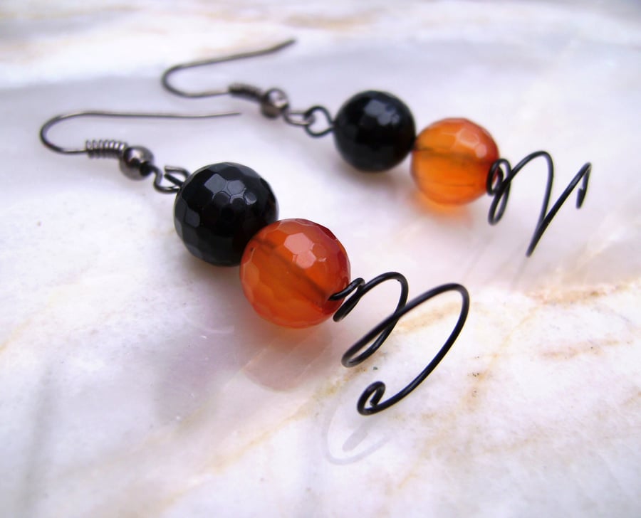  Agate Spiral wire earrings