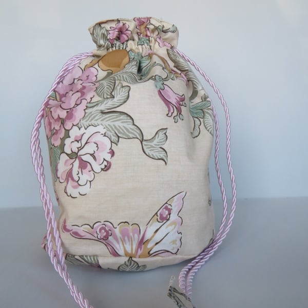 Floral drawstring bag