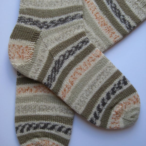 hand knit mens wool socks UK 9-11