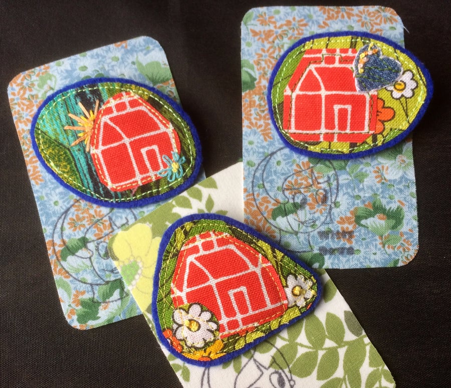 A Retro Home  handmade brooch  - Stocking filler 