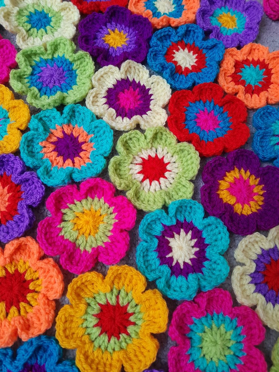 40 Crochet Funky Flowers 