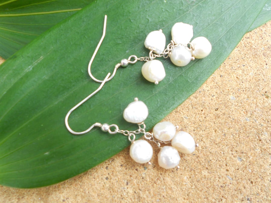  Freshwater keishi pearl cluster earrings