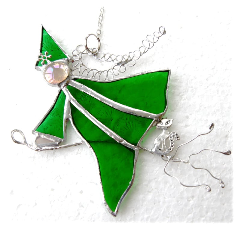 Green Witch on Broomstick Suncatcher Stained Glass 090