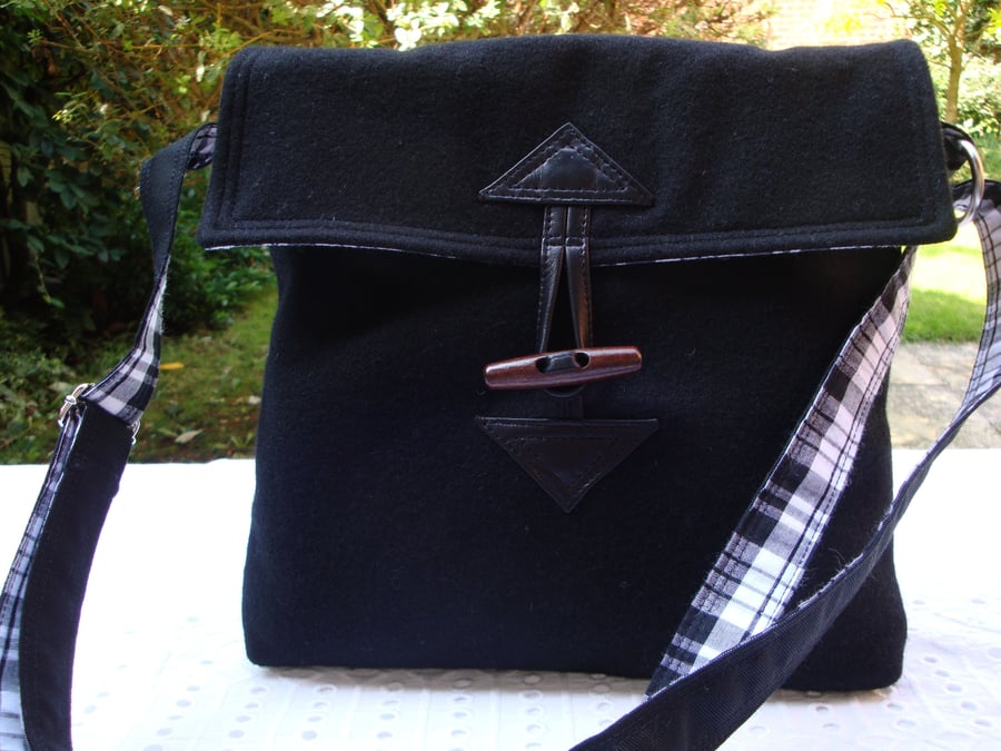 Black Wool Shoulder Bag - zip pocket - padded - Cross Body .