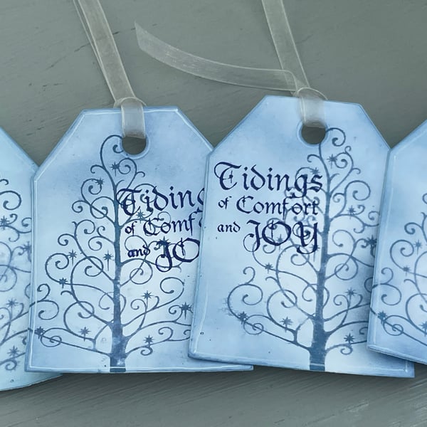 Set of 4 Christmas tree Tidings of comfort and joy gift tags