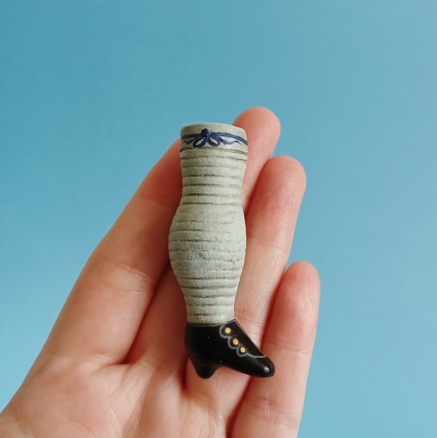 Victorian Style Button Boot Brooch 