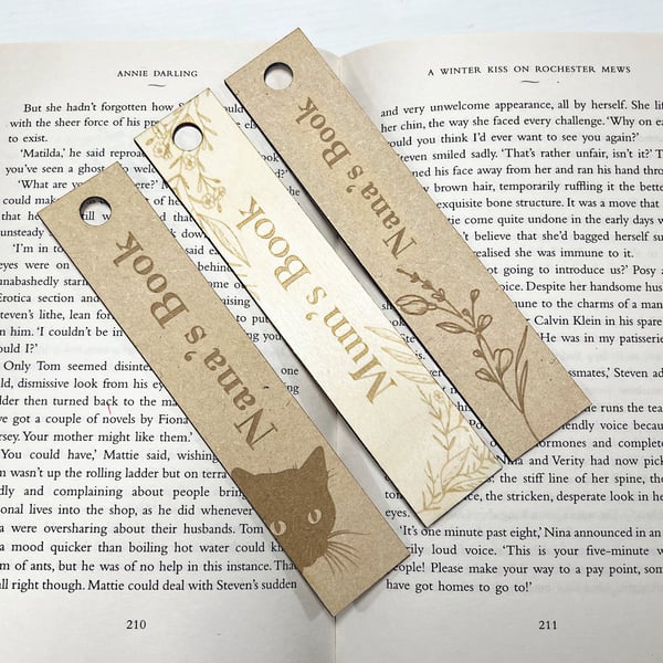 Cat Bookmark Personalised engraved wooden bookmark Flower 4 Design