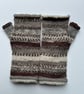 Hand knitted ladies fingerless gloves wrist warmers - Image 3