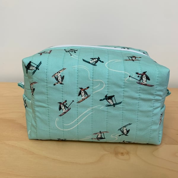 Penguins on Ski’s Quilted Fabric Box Shape Makeup Bag