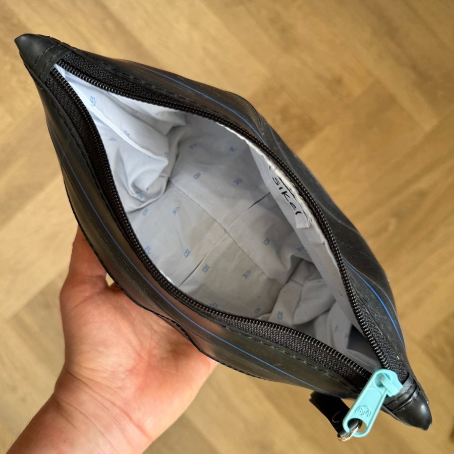 Lined Inner Tube Bag - Blue Zip & Light Blue Transport-Themed Lining