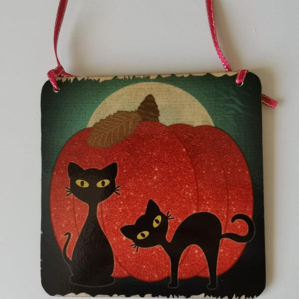Handmade 10cm x 10cm Wooden Black Cat & Pumpkin Hanging Decoration