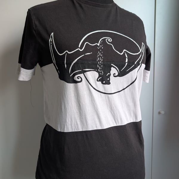 Unique hand-painted upcycled bat design t-shirt (M)