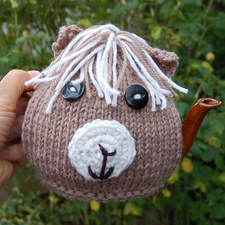 Alpaca face Tea cosy - to fit a small 1 or 2  cup teapot, knitted tea cosy