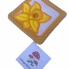 Daffodil Quilted Coaster - Drinks Mat -Mugrug - Teabag Pocket - March Birthday