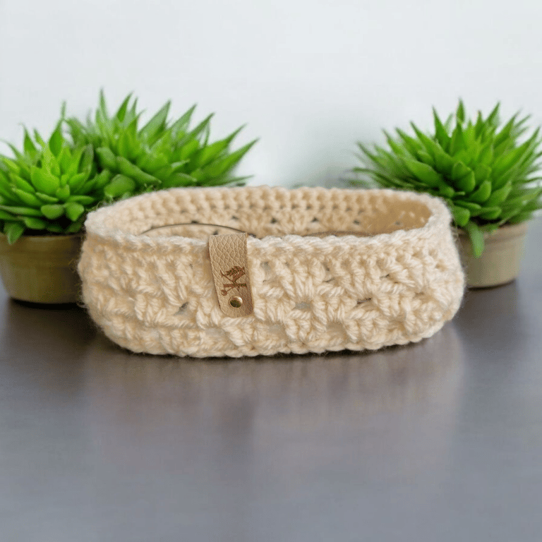Glasses or trinket basket, hand crocheted 