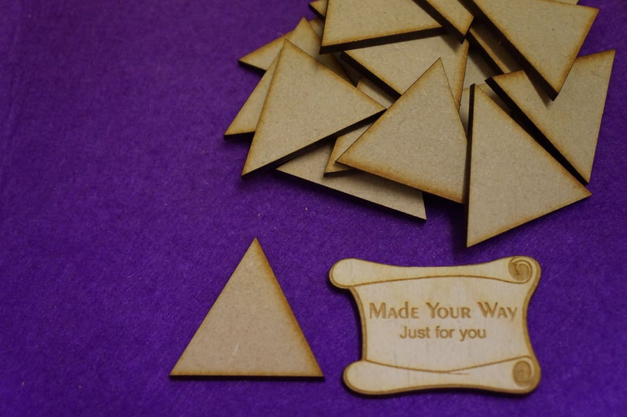 MDF Triangle 4cm - 25 x Laser cut wooden shape