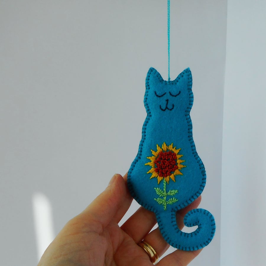SOLD Sunflower - turquoise felt cat hanger with sunflower embroidery
