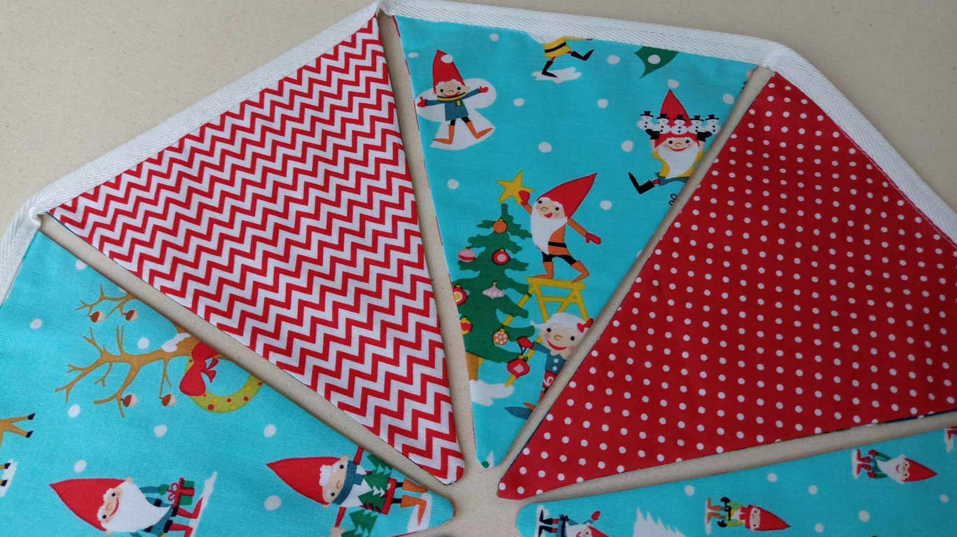 Christmas Bunting - Santa's Elves and Vikings reversible