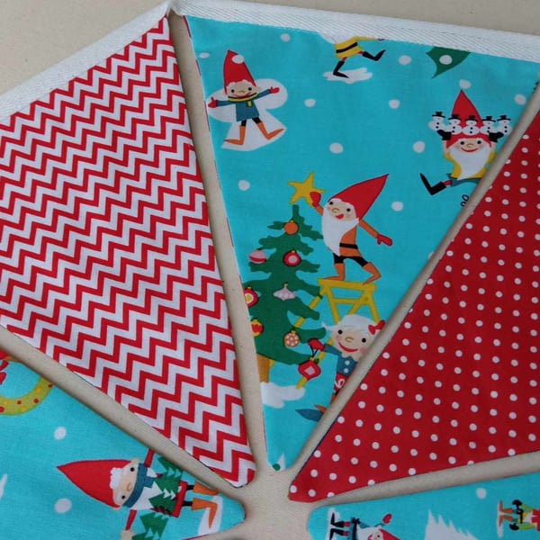 Christmas Bunting - Santa's Elves and Vikings reversible