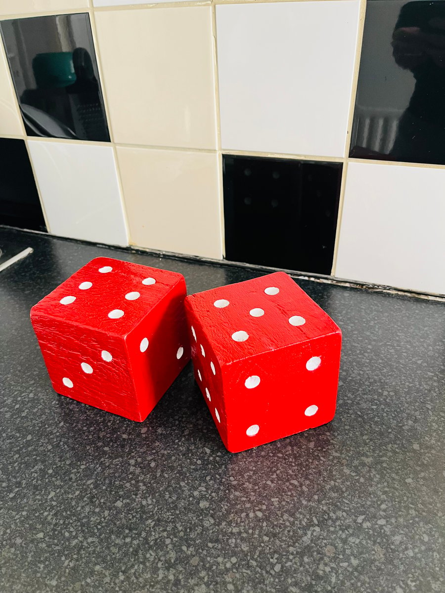 Large Wooden Dice 100mm x 100mm