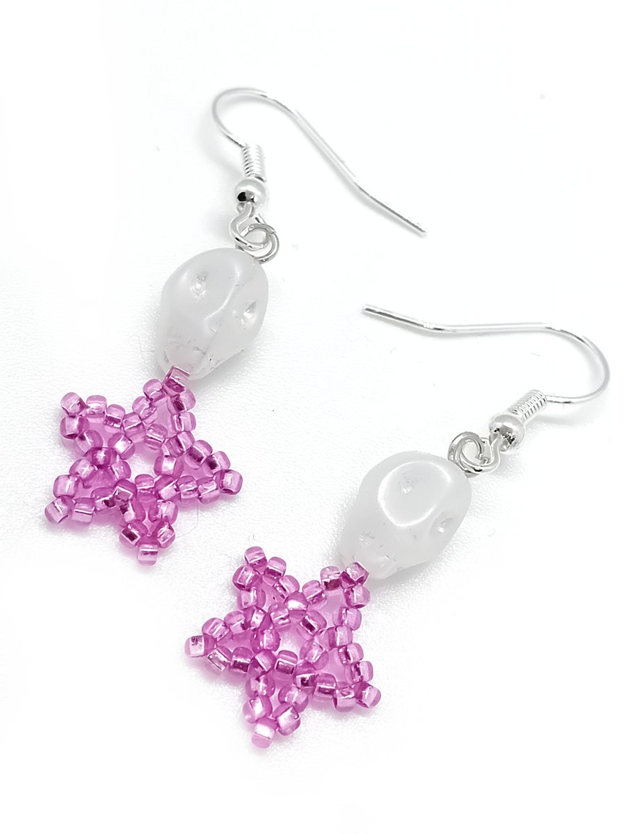 White skull and star beaded earrings