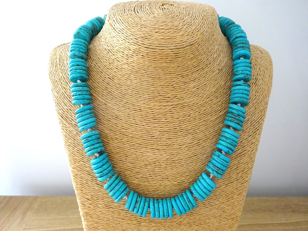 turquoise disc chunky necklace