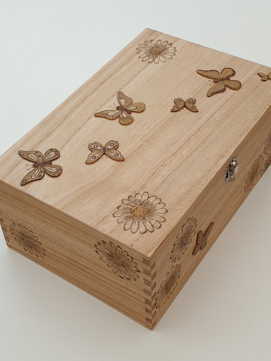 Decorative butterfly design wooden storage box  