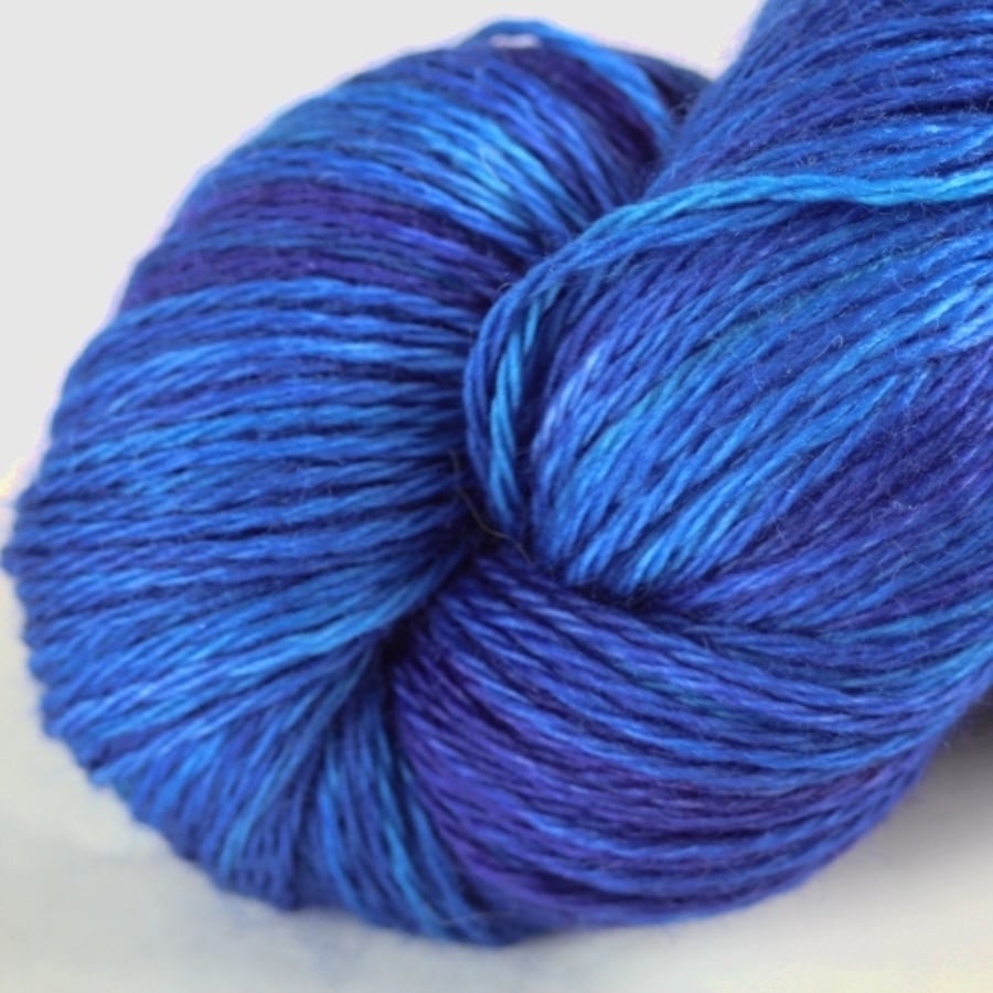 Deep Blue - Superwash Merino sock yarn