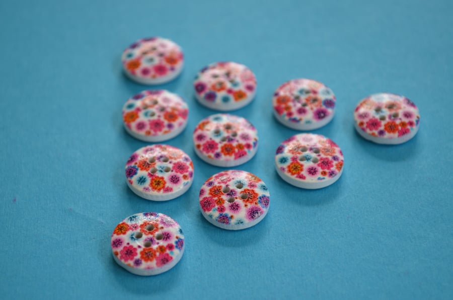 15mm Wooden Floral Buttons Purple Pink Red Blue 10pk Flowers (SF13)