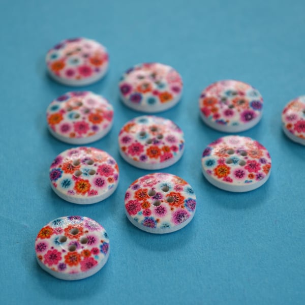 15mm Wooden Floral Buttons Purple Pink Red Blue 10pk Flowers (SF13)
