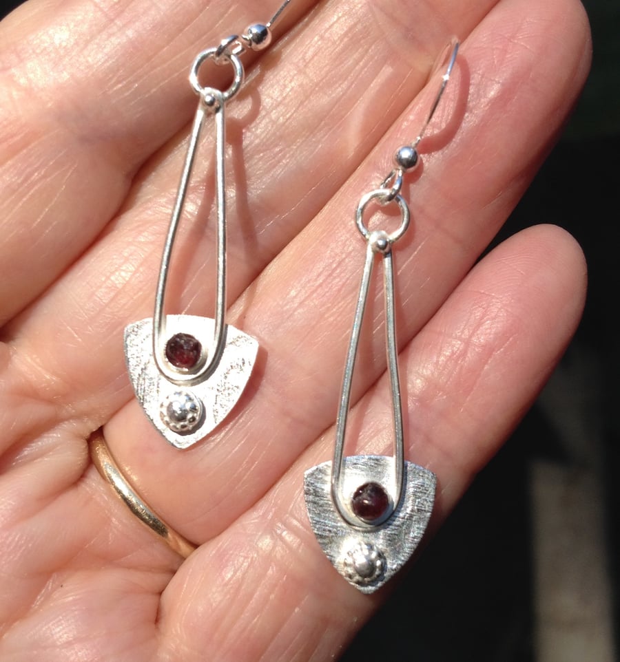 Thames garnet spear earrings
