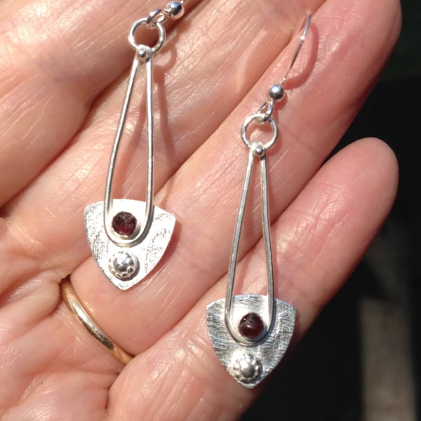 Thames garnet spear earrings