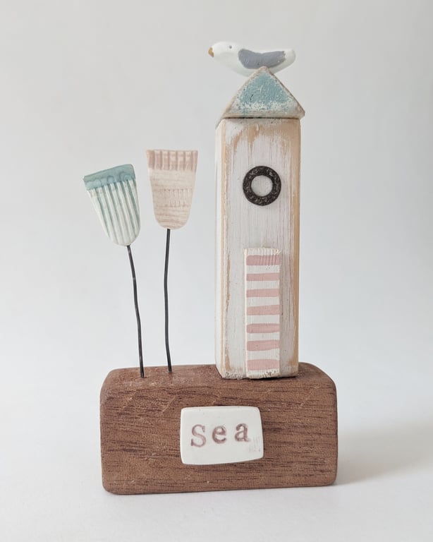 Little Wooden Sea Hut with Clay Flowers 'Sea'