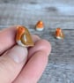 Mini ceramic robin figurine - Image 2