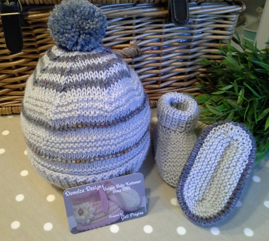 Baby Boys Bobble Hat & Booties  Set with Merino Wool 6 -18 months