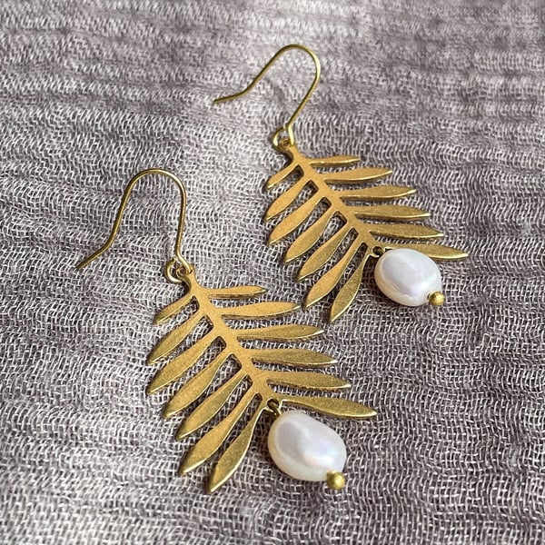 Dangle pearl brass earrings, wedding earrings, boho jewellery