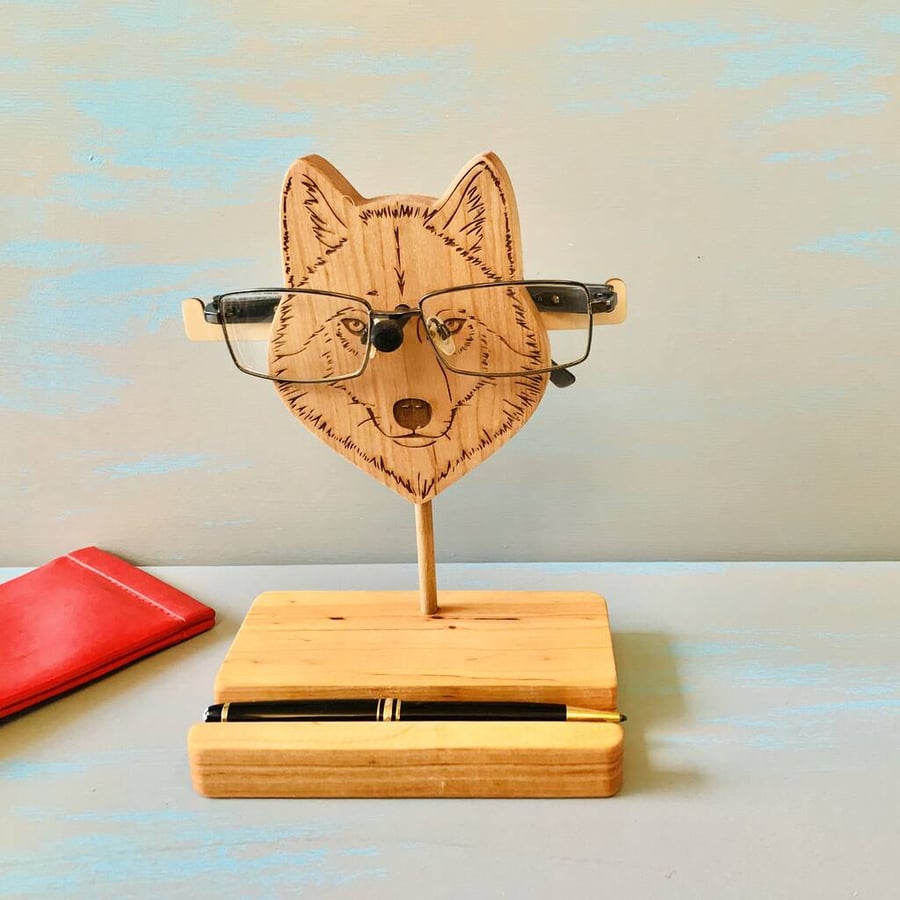 Wolf Personalised Glasses Stand