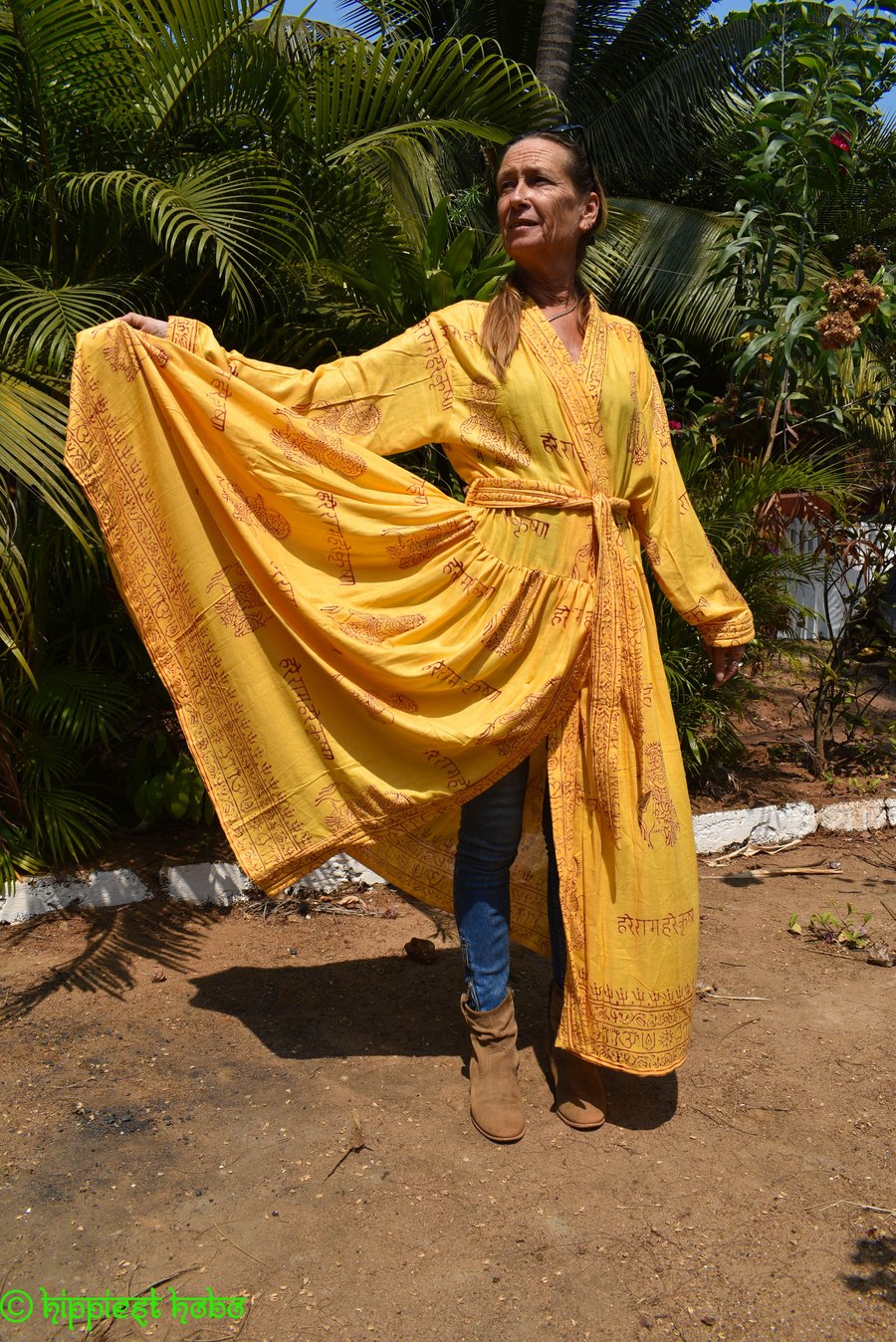 Beautiful Hindu Print Long Sleeve Kimono Dress Festival Clothing, Travel Dresses