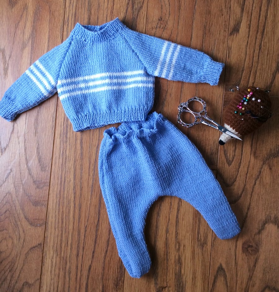 Premmie baby hand knitted suit