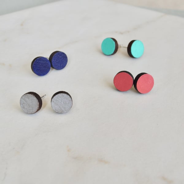 Mini painted circle stud wooden earrings