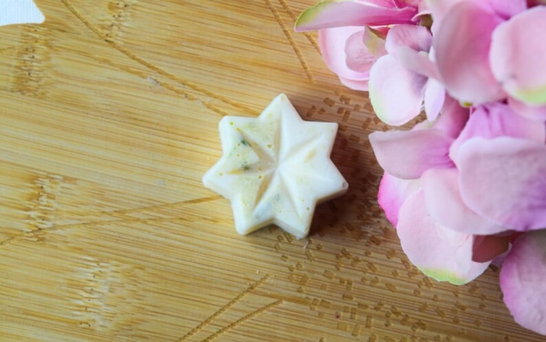 Jasmine wax melt.
