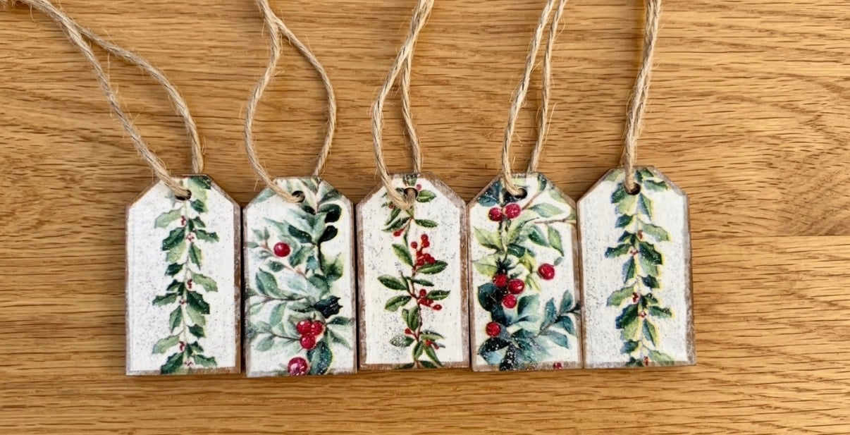 Set of 5 Mini Wooden Christmas Gift Tags