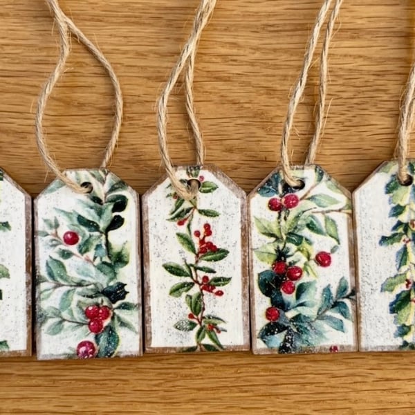 Set of 5 Mini Wooden Christmas Gift Tags