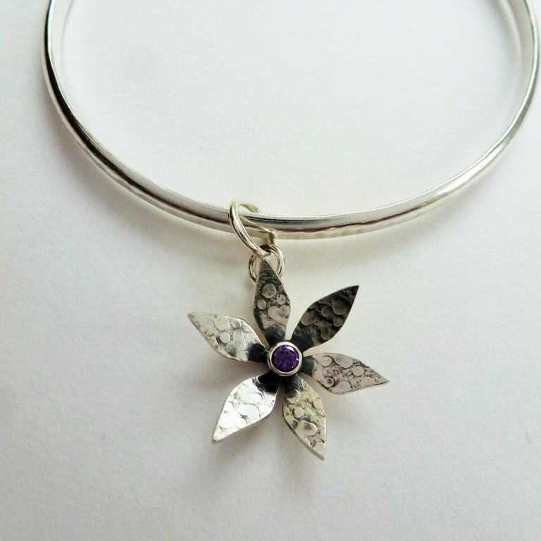Silver amethyst flower bangle