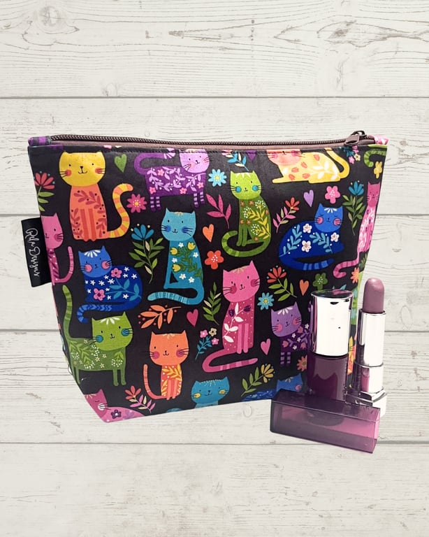 Makeup bags colourful cats 