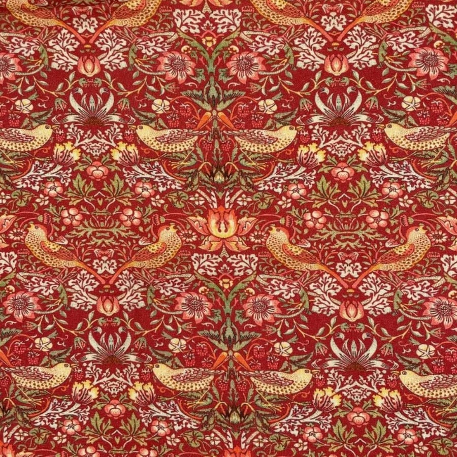  William Morris Tablecloths. 250 x 135cm Crimson Strawberry Thief