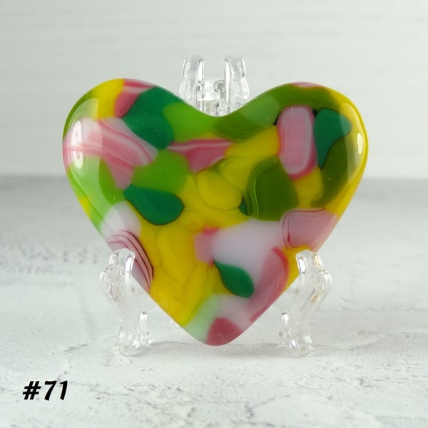 Fused glass pink green yellow heart pocket hug with stand 5x4.5cm (71)