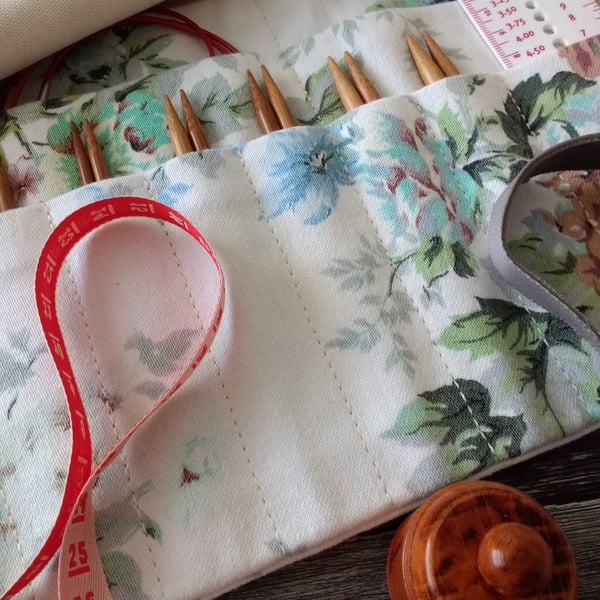 The "Lynne" wrap for interchangeable knitting needles...