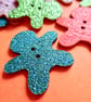 4 Assorted Gingerbreadman  Shape Glitter Wood Buttons  2 holes - Image 2